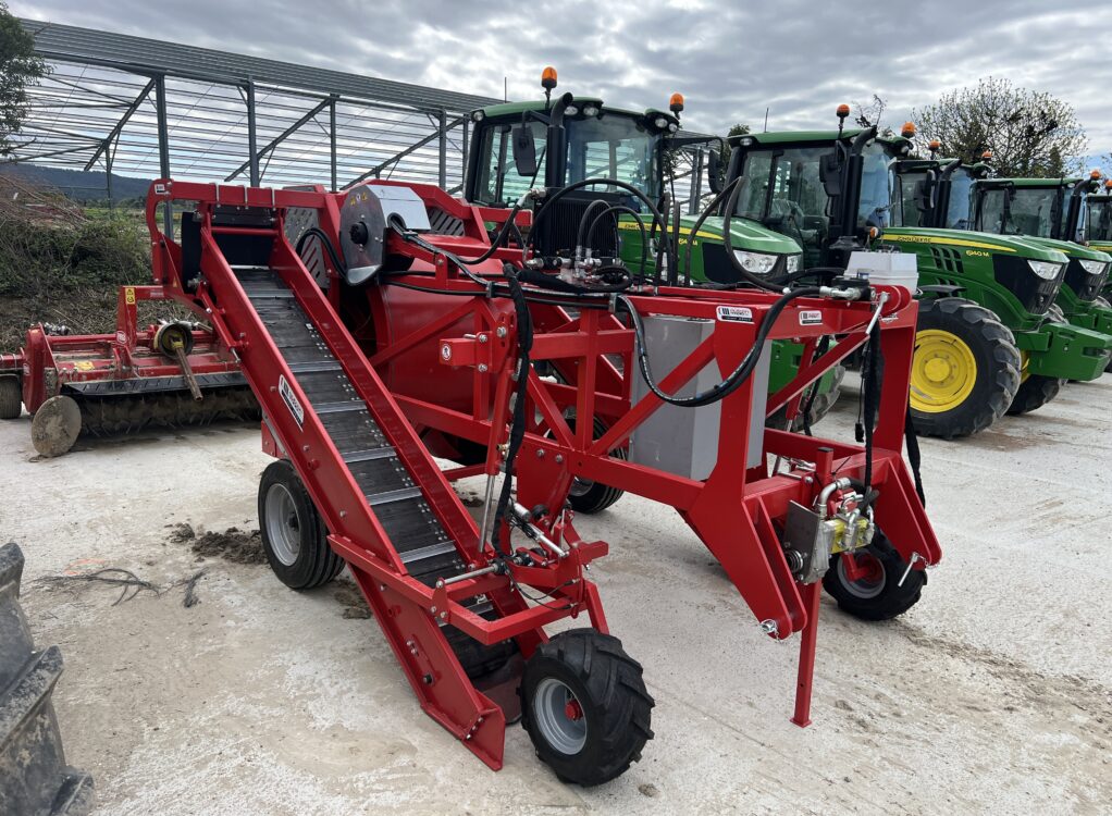 Machine tas de terre