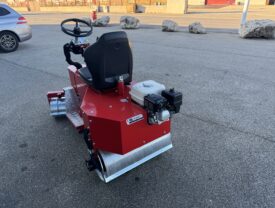 Machine entretien terrain tennis