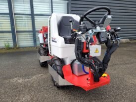 Machine pour traitement phytopharmaceutique