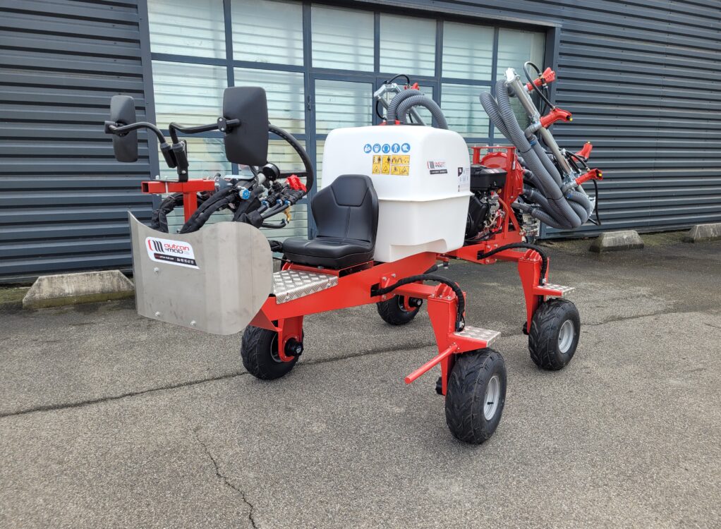 Machine agricole enjambeur de planches