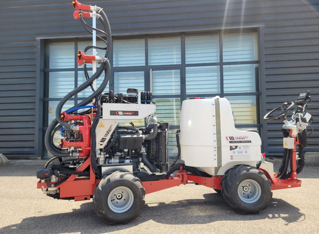 Machine agricole pour serre